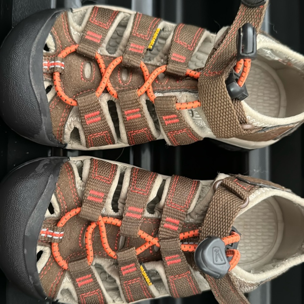 Boys Keen Newport Sandals Brown Size 12